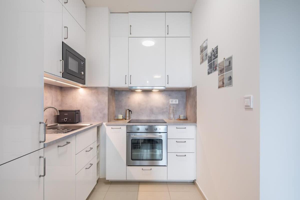 - New - Cozy Apartament